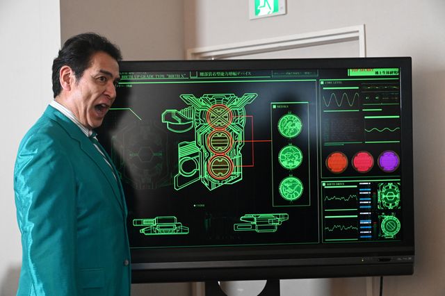 アンク復活の方法を探す映司が帰還！「ネット版 仮面ライダーオーズ」場面写真（7枚目）