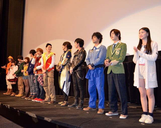 イケメンがずらり！『烈車戦隊トッキュウジャーVSキョウリュウジャー THE MOVIE』初日舞台あいさつ写真ギャラリー（2枚目）