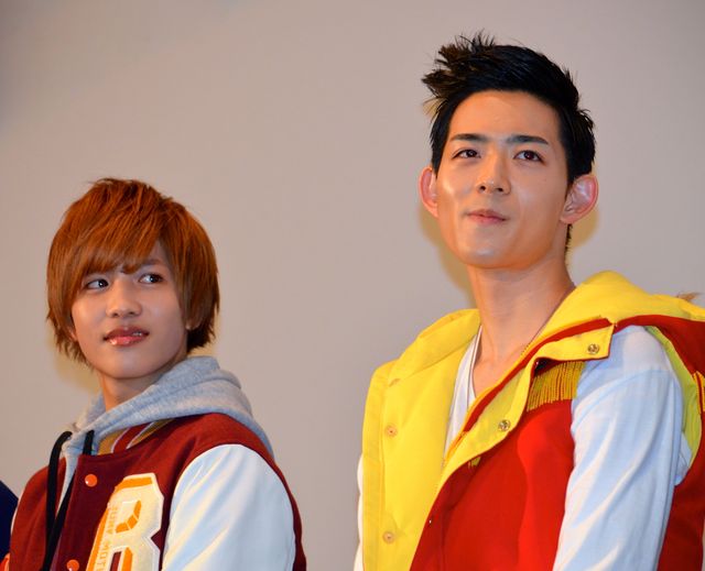 イケメンがずらり！『烈車戦隊トッキュウジャーVSキョウリュウジャー THE MOVIE』初日舞台あいさつ写真ギャラリー（3枚目）