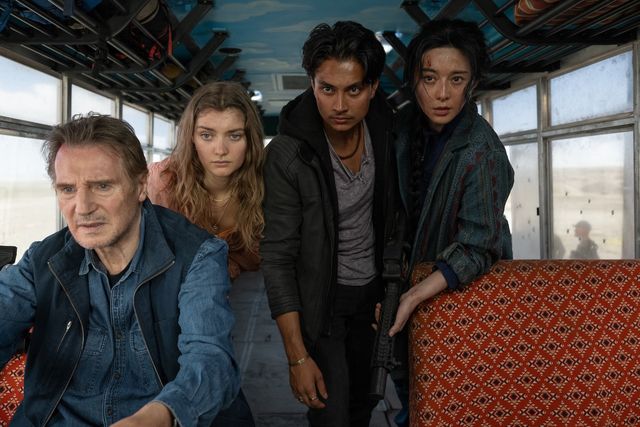 ガイド役はファン・ビンビン！リーアム・ニーソンがネパールで戦う『アイス・ロード：リベンジ』場面写真（2枚目）