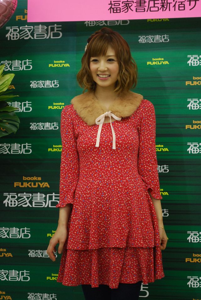 レシピ本出版の小倉優子、離乳食を「たくさん本を読んで」勉強中　画像ギャラリー：フォトギャラリー