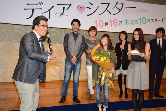 石原さとみ＆松下奈緒、美人姉妹！8日に行われた「ディア・シスター」発表会フォトギャラリー（2枚目）