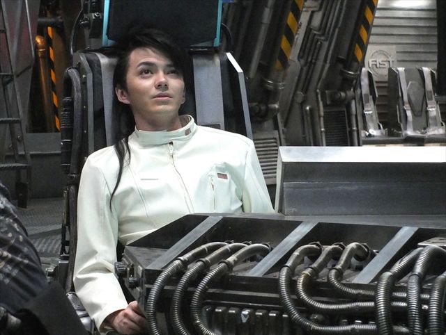 林遣都、ロングヘアーでニヒルに！『テラフォーマーズ』前日譚ドラマフォトギャラリー：フォトギャラリー