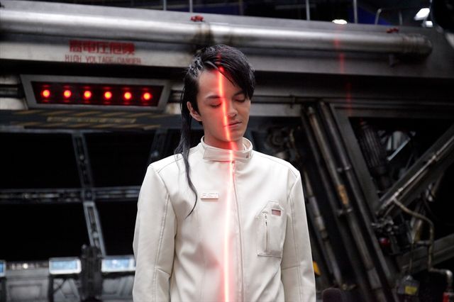 林遣都、ロングヘアーでニヒルに！『テラフォーマーズ』前日譚ドラマフォトギャラリー（2枚目）