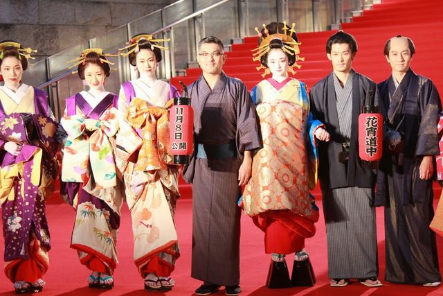 華やかなドレスに身を包んだ宮沢りえ・深津絵里ら女優陣！東京国際映画祭レッドカーペット写真ギャラリー＜その3＞（14枚目）