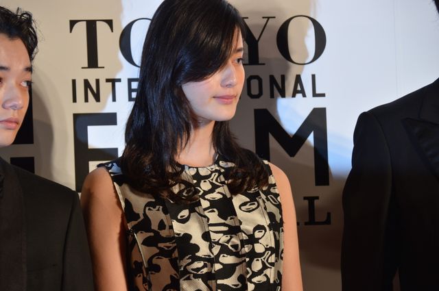 華やかなドレスに身を包んだ宮沢りえ・深津絵里ら女優陣！東京国際映画祭レッドカーペット写真ギャラリー＜その3＞（30枚目）