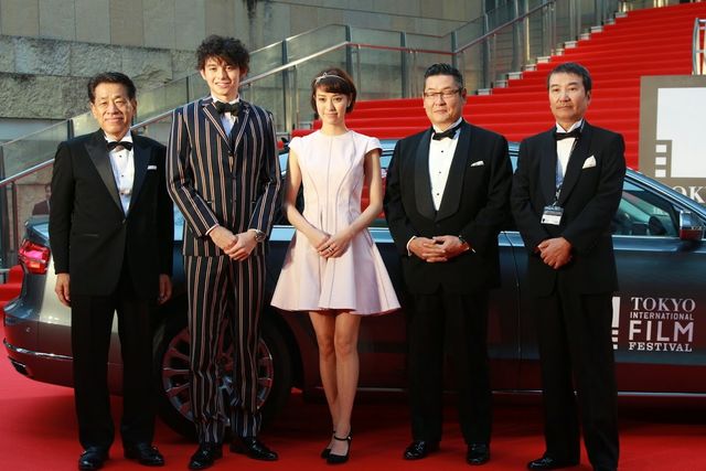 華やかなドレスに身を包んだ宮沢りえ・深津絵里ら女優陣！東京国際映画祭レッドカーペット写真ギャラリー＜その3＞（37枚目）