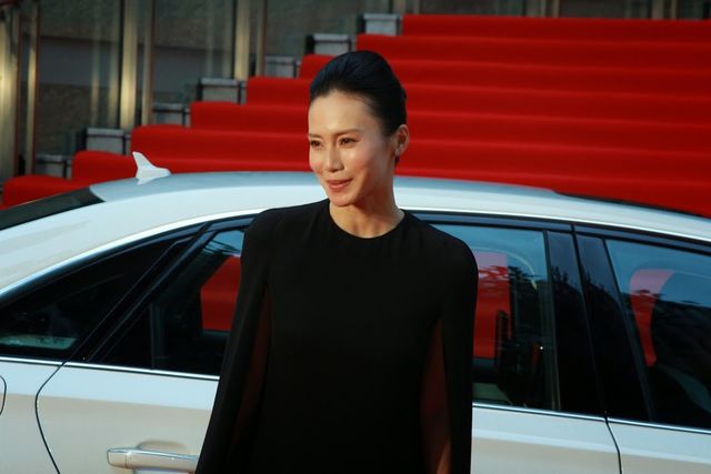 華やかなドレスに身を包んだ宮沢りえ・深津絵里ら女優陣！東京国際映画祭レッドカーペット写真ギャラリー＜その3＞（51枚目）