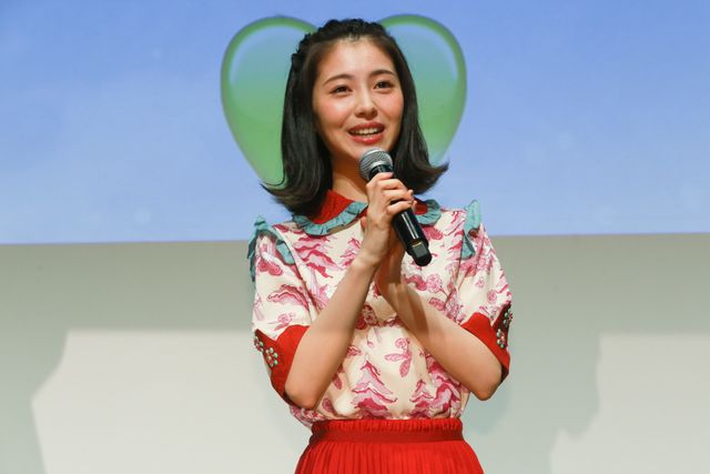 竹内涼真＆浜辺美波、キュートなダンスを披露！映画『センセイ君主』公開後イベント（2枚目）