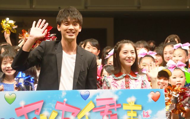 竹内涼真＆浜辺美波、キュートなダンスを披露！映画『センセイ君主』公開後イベント（10枚目）