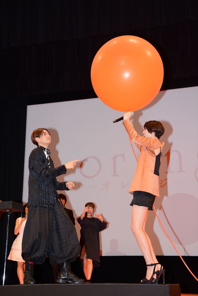 山崎賢人、『orange』キャスト陣から仲間外れにされてしょんぼり…　画像ギャラリー（21枚目）