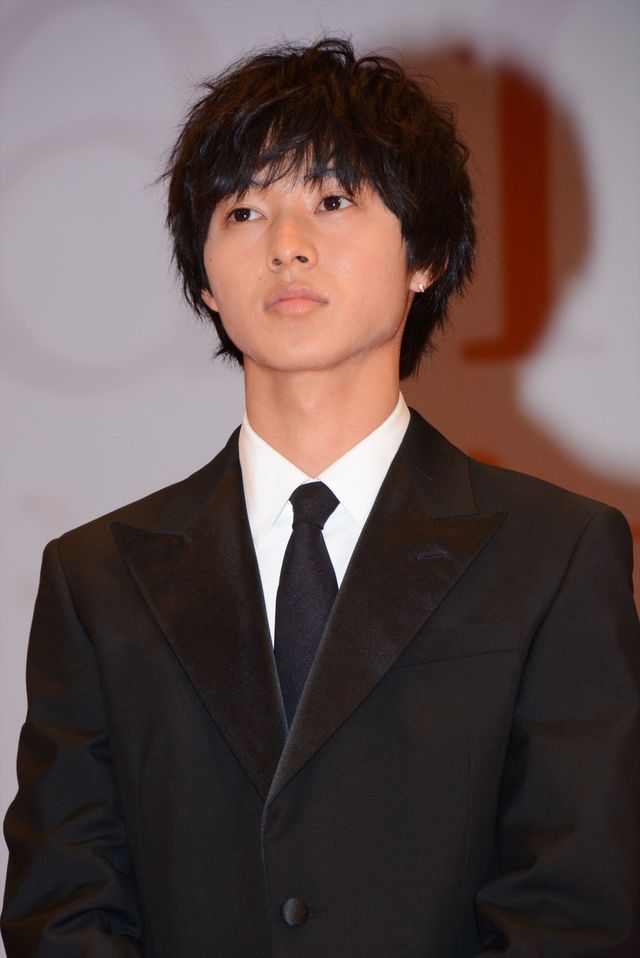 山崎賢人、『orange』キャスト陣から仲間外れにされてしょんぼり…　画像ギャラリー（32枚目）