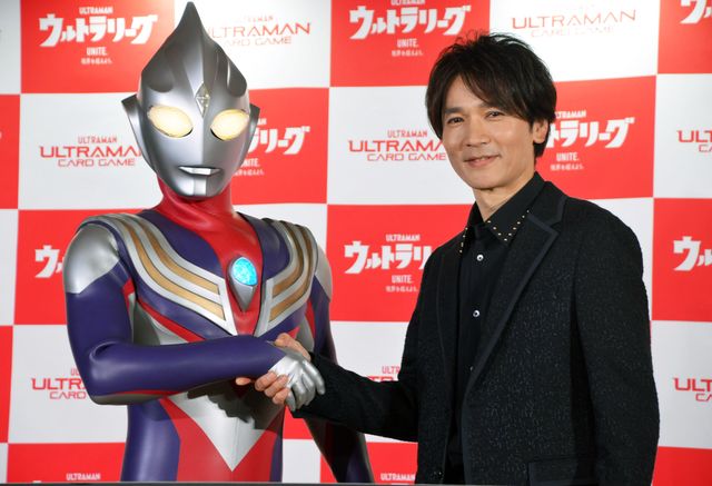 ファンからどよめき！サプライズ登場した長野博＆ウルトラマンティガ