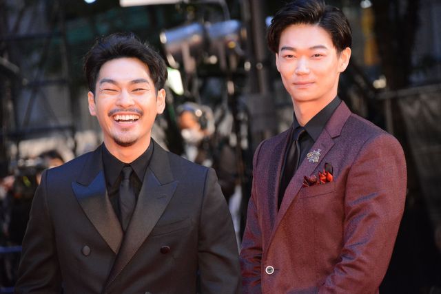 柳楽優弥＆笠松将「ガンニバル」でレッドカーペット登場！第35回東京国際映画祭（7枚目）