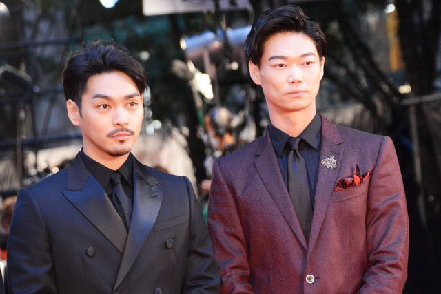 柳楽優弥＆笠松将「ガンニバル」でレッドカーペット登場！第35回東京国際映画祭（8枚目）