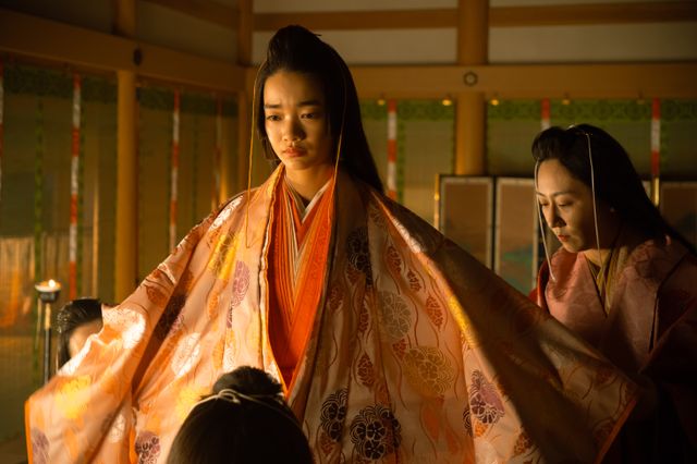 「光る君へ」帝に入内…美しく可憐な彰子　第26回場面写真（2枚目）