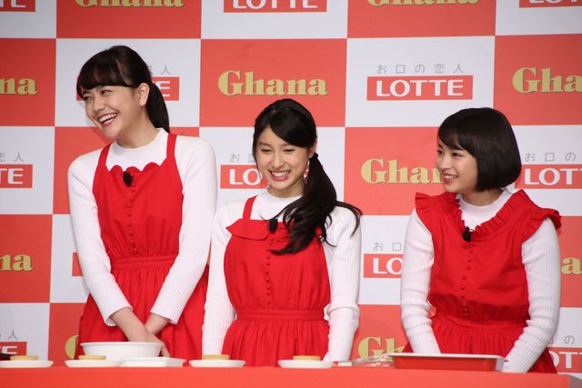 広瀬すず、土屋太鳳、松井愛莉がお菓子づくり！ロッテ「初チョコ女子とつくる　手作りガーナバレンタイン教室」イベント ギャラリー（10枚目）
