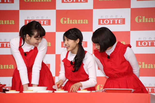 広瀬すず、土屋太鳳、松井愛莉がお菓子づくり！ロッテ「初チョコ女子とつくる　手作りガーナバレンタイン教室」イベント ギャラリー（11枚目）