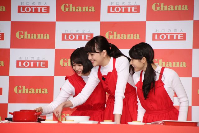 広瀬すず、土屋太鳳、松井愛莉がお菓子づくり！ロッテ「初チョコ女子とつくる　手作りガーナバレンタイン教室」イベント ギャラリー（12枚目）