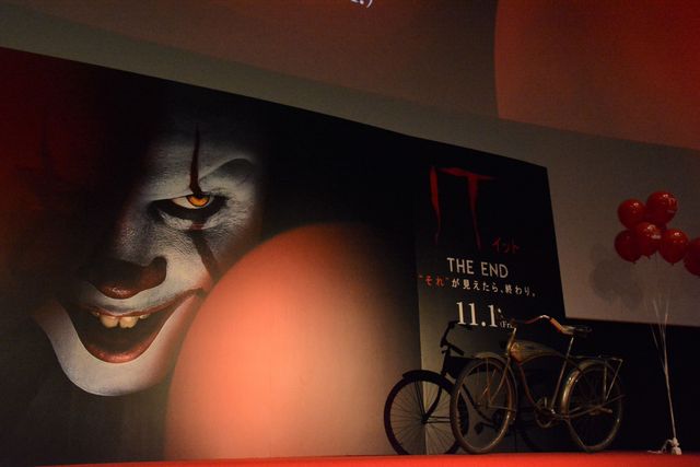 ペニーワイズにジョージーも！『IT／イット』ファンが集合（5枚目）
