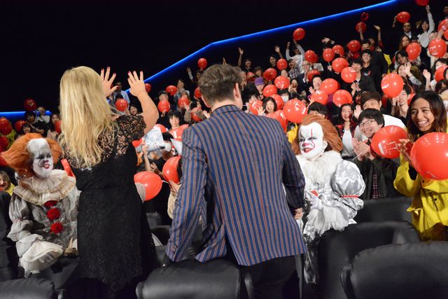 ペニーワイズにジョージーも！『IT／イット』ファンが集合（11枚目）