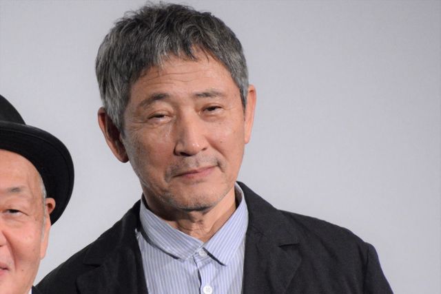 吉岡秀隆、柴咲コウをエスコート！映画『Dr.コトー診療所』初日舞台あいさつ（14枚目）