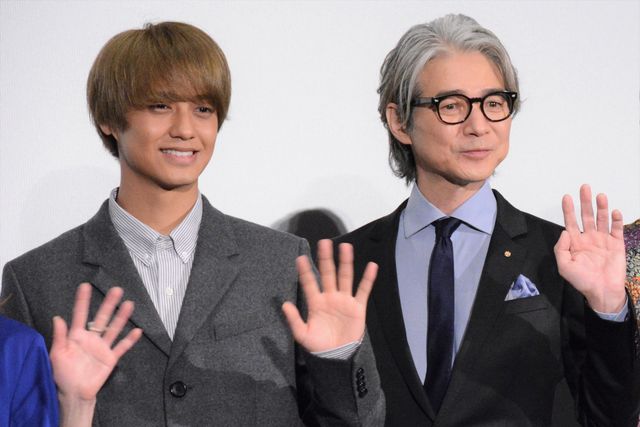 吉岡秀隆、柴咲コウをエスコート！映画『Dr.コトー診療所』初日舞台あいさつ（16枚目）