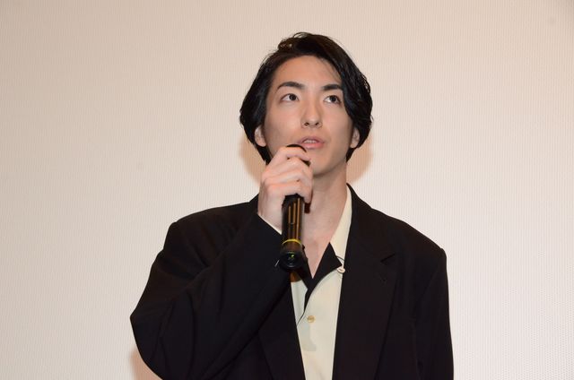 宮川大輔『サクらんぼの恋』初日舞台あいさつ（5枚目）