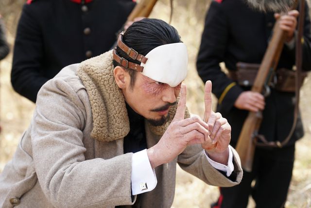 再現度がすごい！「連続ドラマＷ ゴールデンカムイ －北海道刺青囚人争奪編－」キャストたち（17枚目）