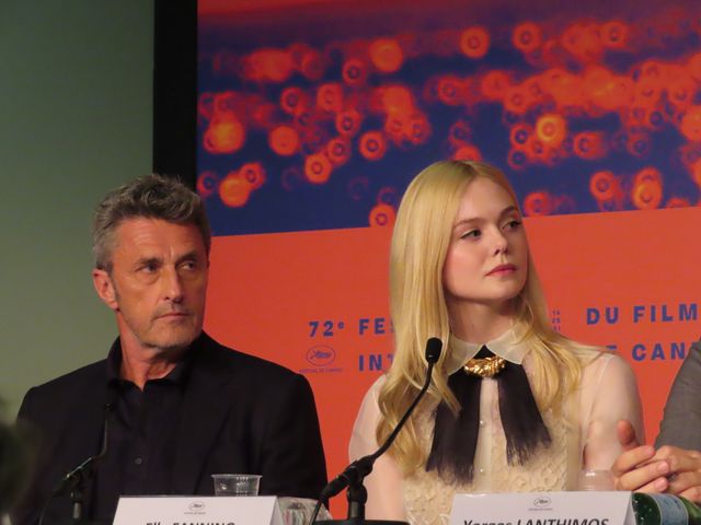 エル・ファニングかわいい！カンヌ映画祭審査員会見の様子（4枚目）