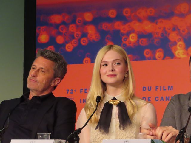 エル・ファニングかわいい！カンヌ映画祭審査員会見の様子（7枚目）