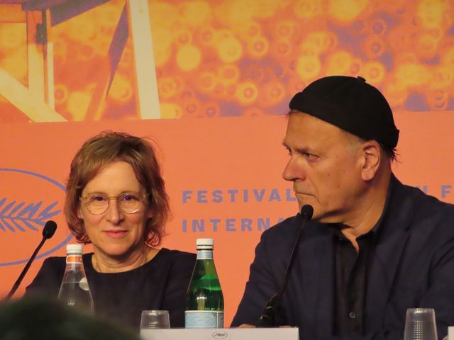 エル・ファニングかわいい！カンヌ映画祭審査員会見の様子（8枚目）