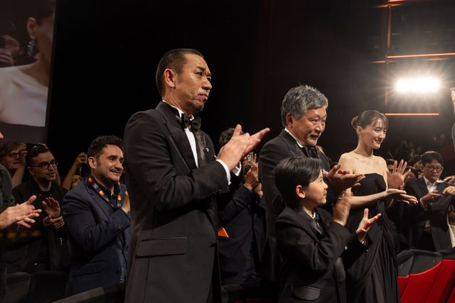 是枝裕和監督、綾瀬はるか、大悟（千鳥）らに9分のスタンディングオベーション【第79回カンヌ国際映画祭】（29枚目）