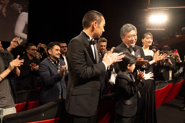 是枝裕和監督、綾瀬はるか、大悟（千鳥）らに9分のスタンディングオベーション【第79回カンヌ国際映画祭】（30枚目）