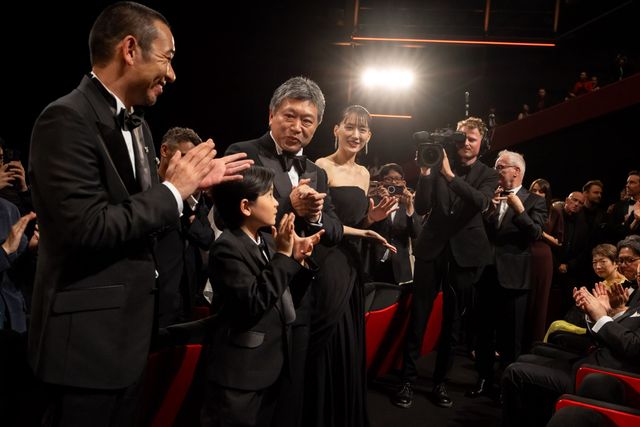 是枝裕和監督、綾瀬はるか、大悟（千鳥）らに9分のスタンディングオベーション【第79回カンヌ国際映画祭】（37枚目）