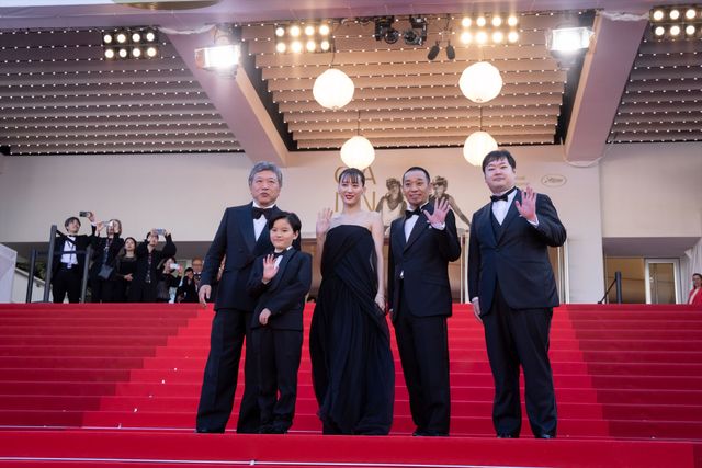 是枝裕和監督、綾瀬はるか、大悟（千鳥）らに9分のスタンディングオベーション【第79回カンヌ国際映画祭】（53枚目）
