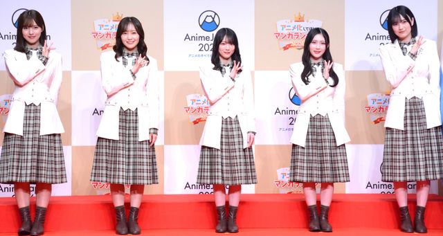 櫻坂46、松田里奈・森田ひかる・谷口愛季・中嶋優月・的野美青が2年連続アニラン授賞式登場!:フォトギャラリー