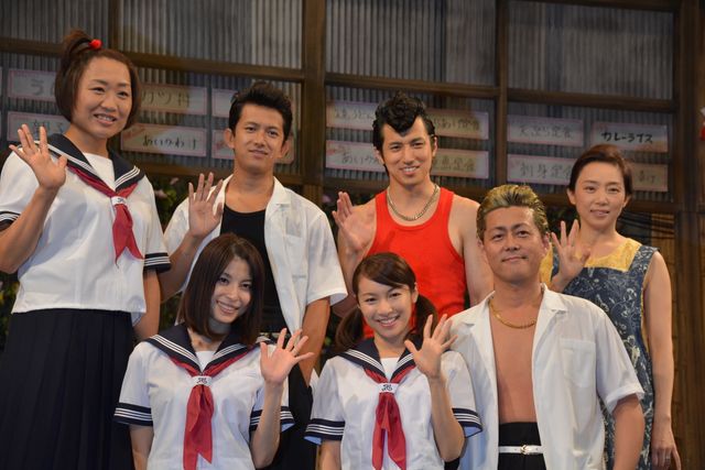 30オーバーでセーラー服は恥ずかしい?内山理名&上原多香子&しずちゃんほか写真ギャラリー