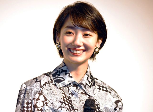 波瑠、キュートな笑顔！映画『オズランド　笑顔の魔法おしえます。』女性限定・公開直前イベント（13枚目）