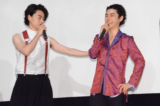 柳楽優弥×菅田将暉×小松菜奈×村上虹郎！『ディストラクション・ベイビーズ』初日舞台あいさつフォトギャラリー（15枚目）