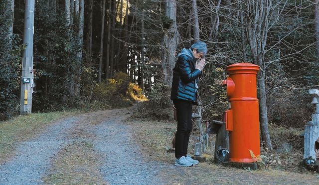 『歩きはじめる言葉たち　漂流ポスト3・11をたずねて』場面写真のメイン画像