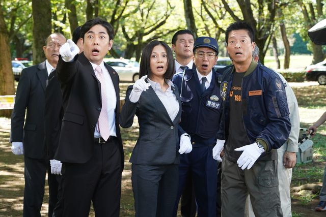 特命係“初代・第3の男”陣川公平、亀山薫と16年ぶりの再会！「相棒 season22」第3話（5枚目）