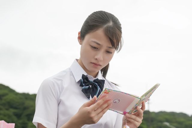 風見（松本怜生）に誘われるが…朝ドラ「おむすび」第28回（4枚目）