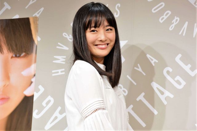 大友花恋、大人びた表情も…！2nd写真集発売イベント（6枚目）