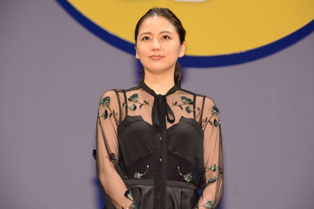 美しすぎ！長澤まさみ、黒のシースルードレスで魅了！映画『グッドモーニングショー』完成披露試写会フォトギャラリー（20枚目）