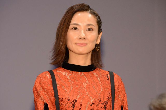 美しすぎ！長澤まさみ、黒のシースルードレスで魅了！映画『グッドモーニングショー』完成披露試写会フォトギャラリー（22枚目）