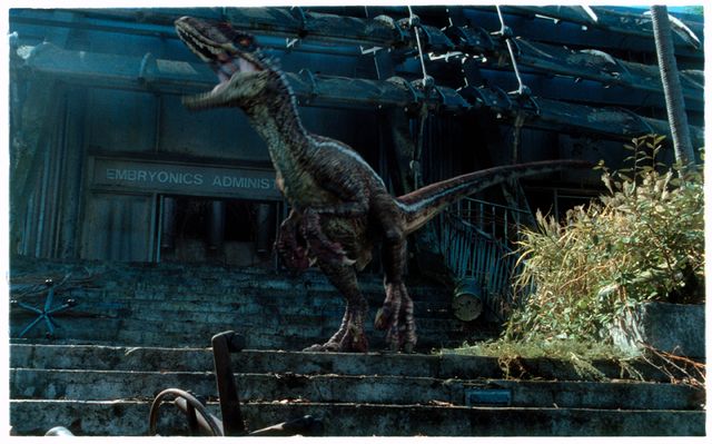 絶体絶命のピンチの連続！『ジュラシック・パーク III』場面写真（3枚目）