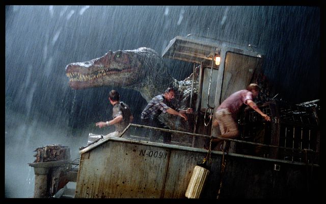 絶体絶命のピンチの連続！『ジュラシック・パーク III』場面写真（6枚目）