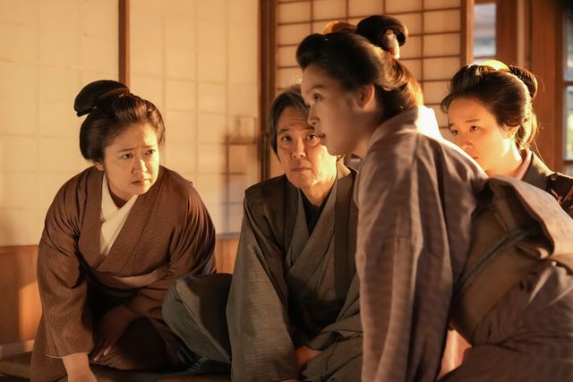 トキ（高石あかり）がイセ（芋生悠）に切り出して…朝ドラ「ばけばけ」第104回の場面写真：フォトギャラリー