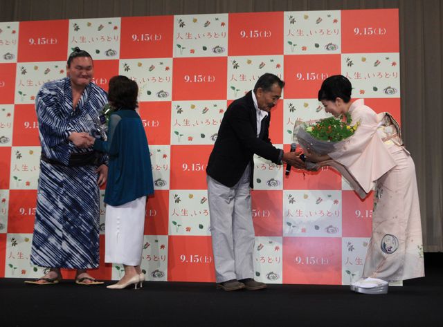 横綱・白鵬出席！映画『人生、いろどり』イベント写真ギャラリー（2枚目）